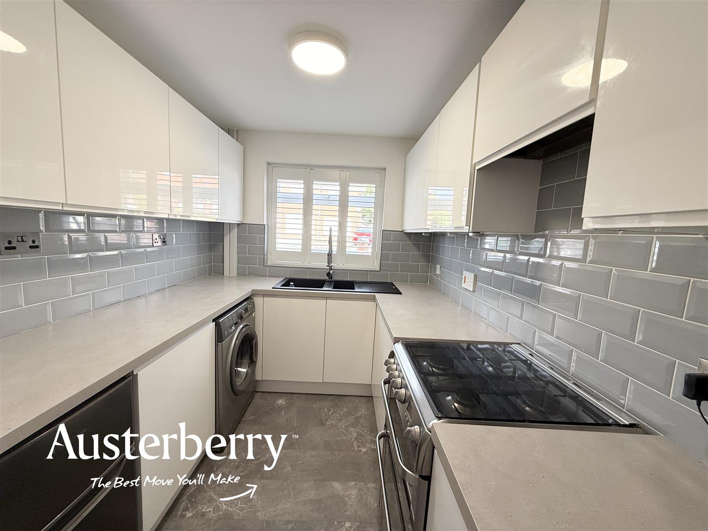 2 bed property in Neath Close, Stoke-On-Trent